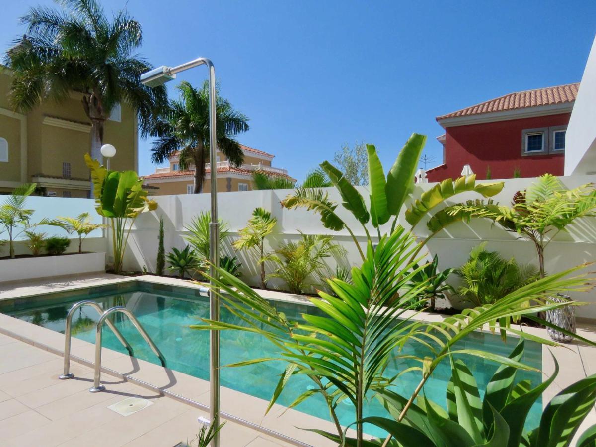 Villa Palm Breeze