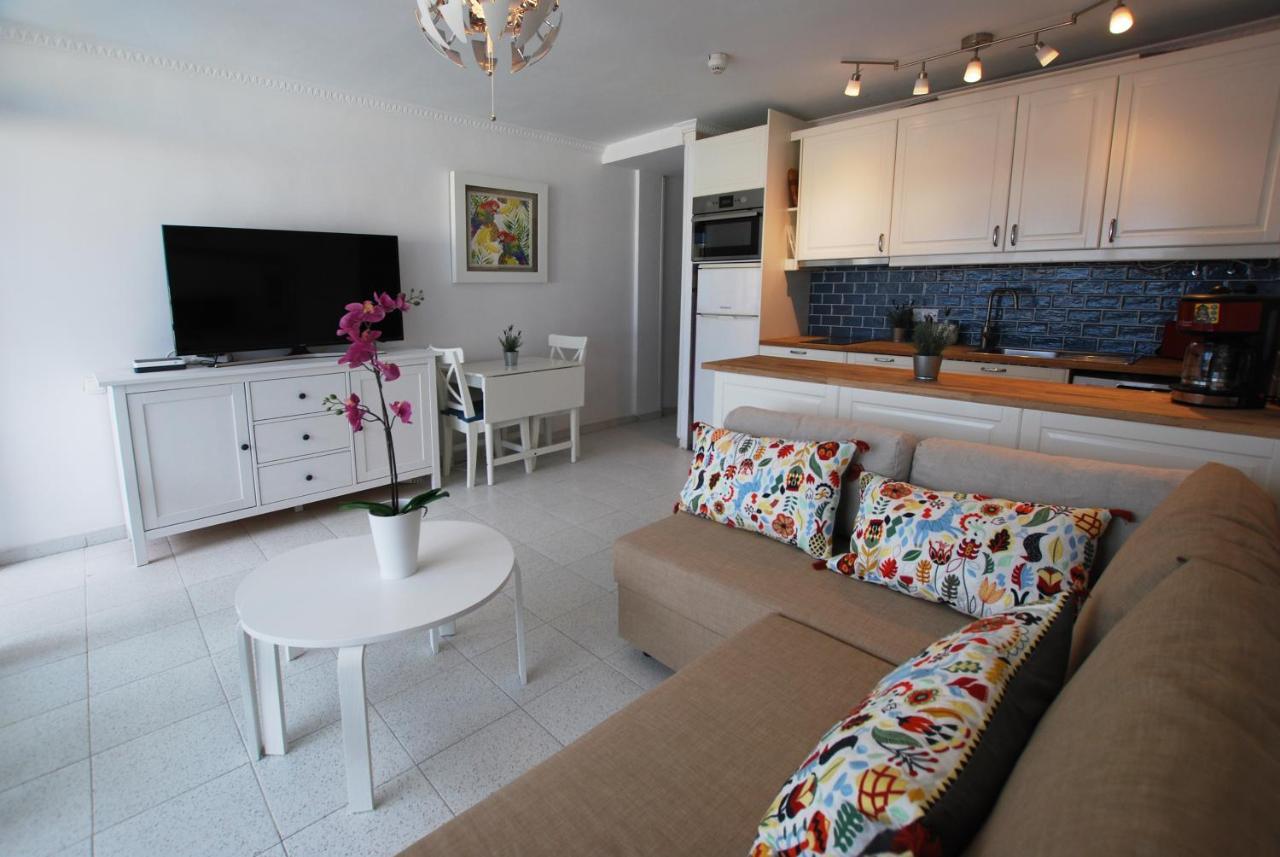 Overlooking Yumbo Centre With Heated Pool Apartament *