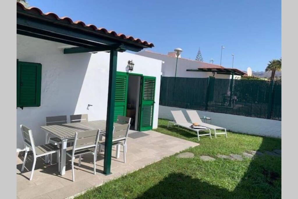 Renovated 2 Bedroom Bungalow In Playa Del Ingles *