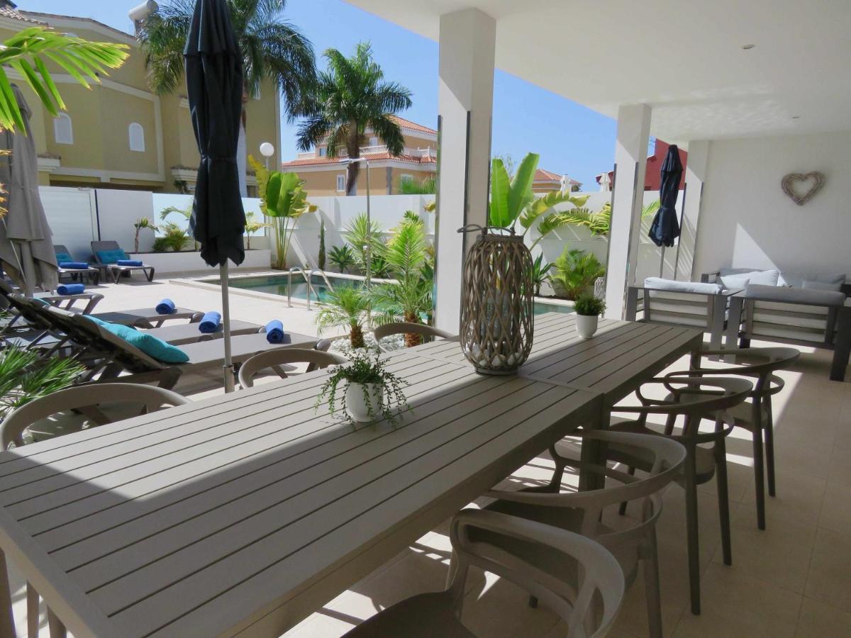 Palm Breeze *