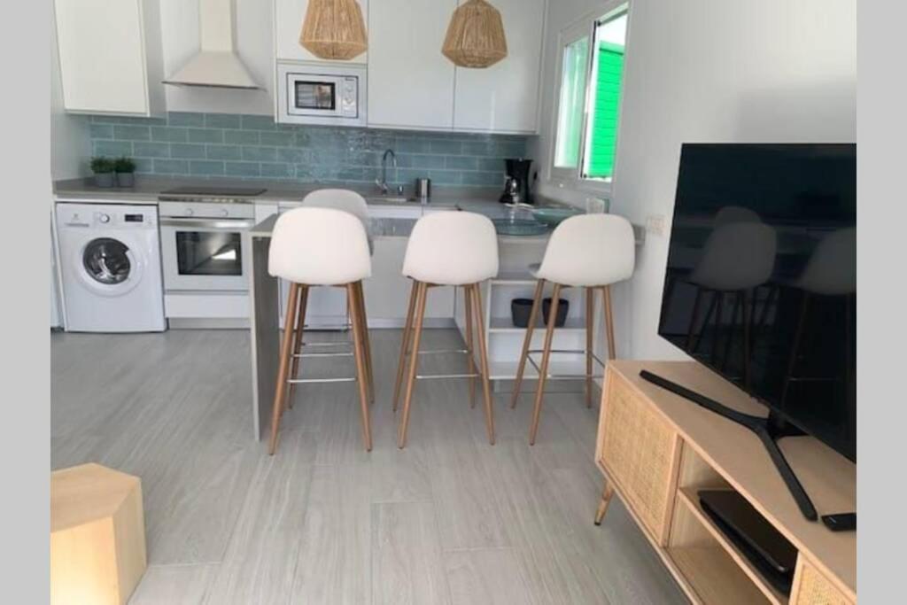 Loma-asunnot Renovated 2 Bedroom Bungalow In Playa Del Ingles *