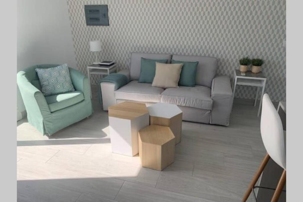 Renovated 2 Bedroom Bungalow In Playa Del Ingles *