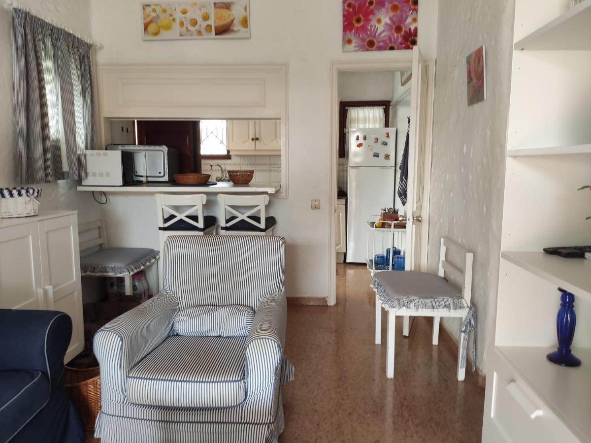 Lovely 2 Bedroom With Parking Holiday home