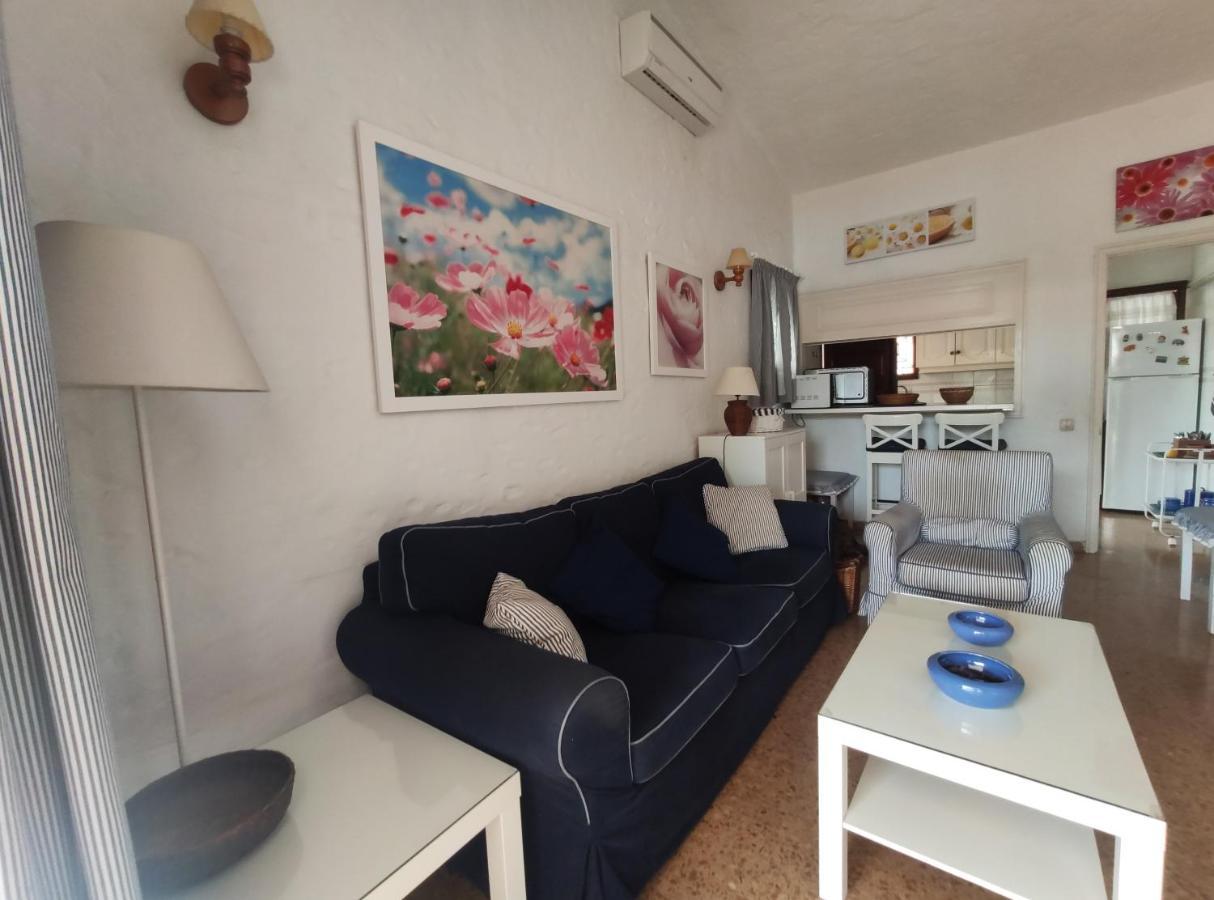 Holiday home Lovely 2 Bedroom With Parking *