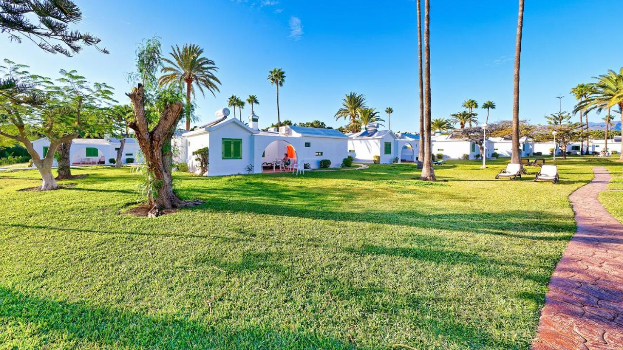 Resort Canary Garden Club