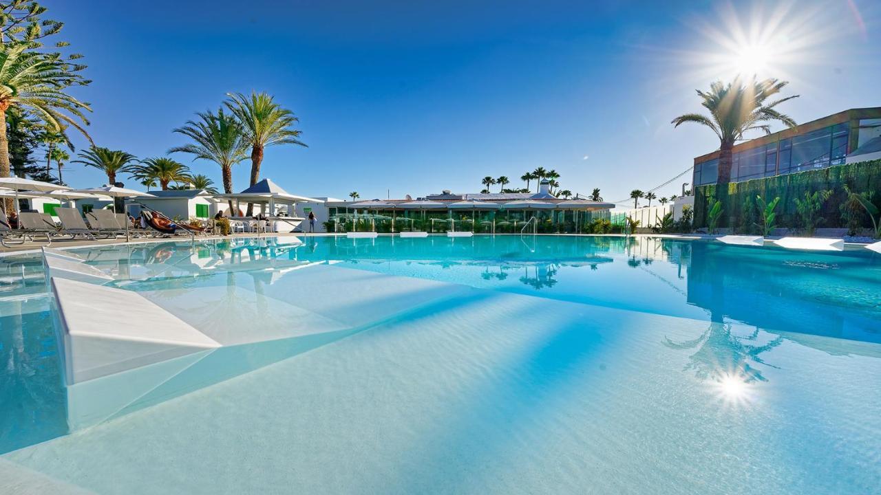 Canary Garden Club 3*