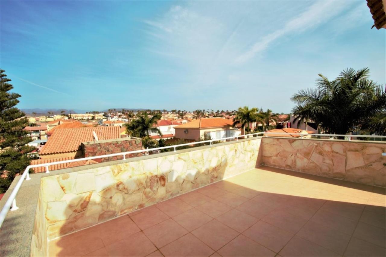 Lovisi Villa *