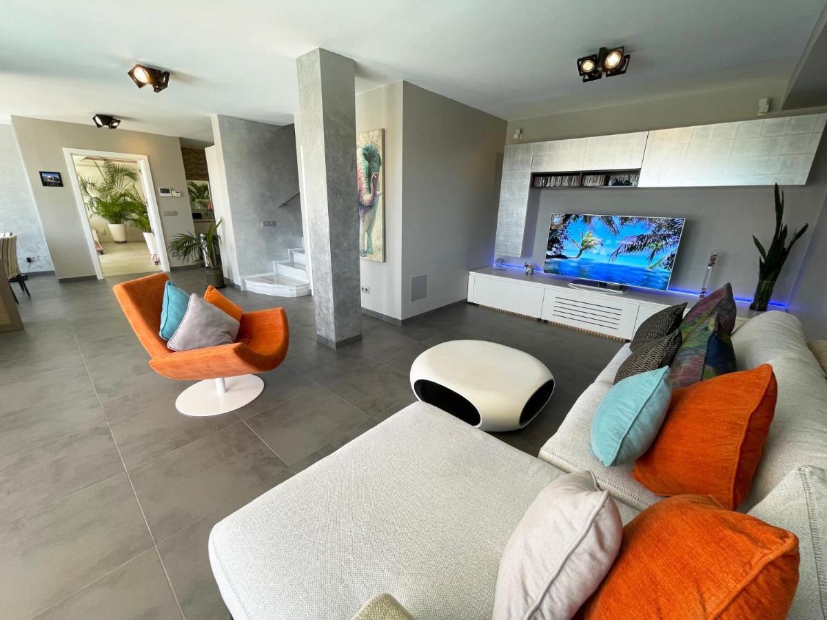 Villa Luxury Morelli With Seaview & Heated Pool *