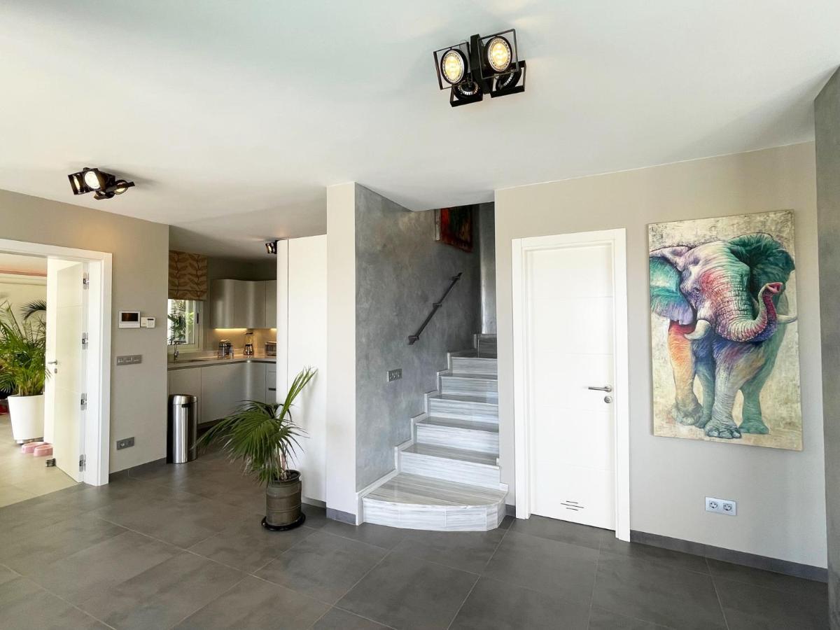 Villa Luxury Morelli With Seaview & Heated Pool