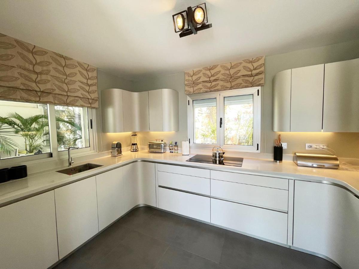 Villa Luxury Morelli With Seaview & Heated Pool