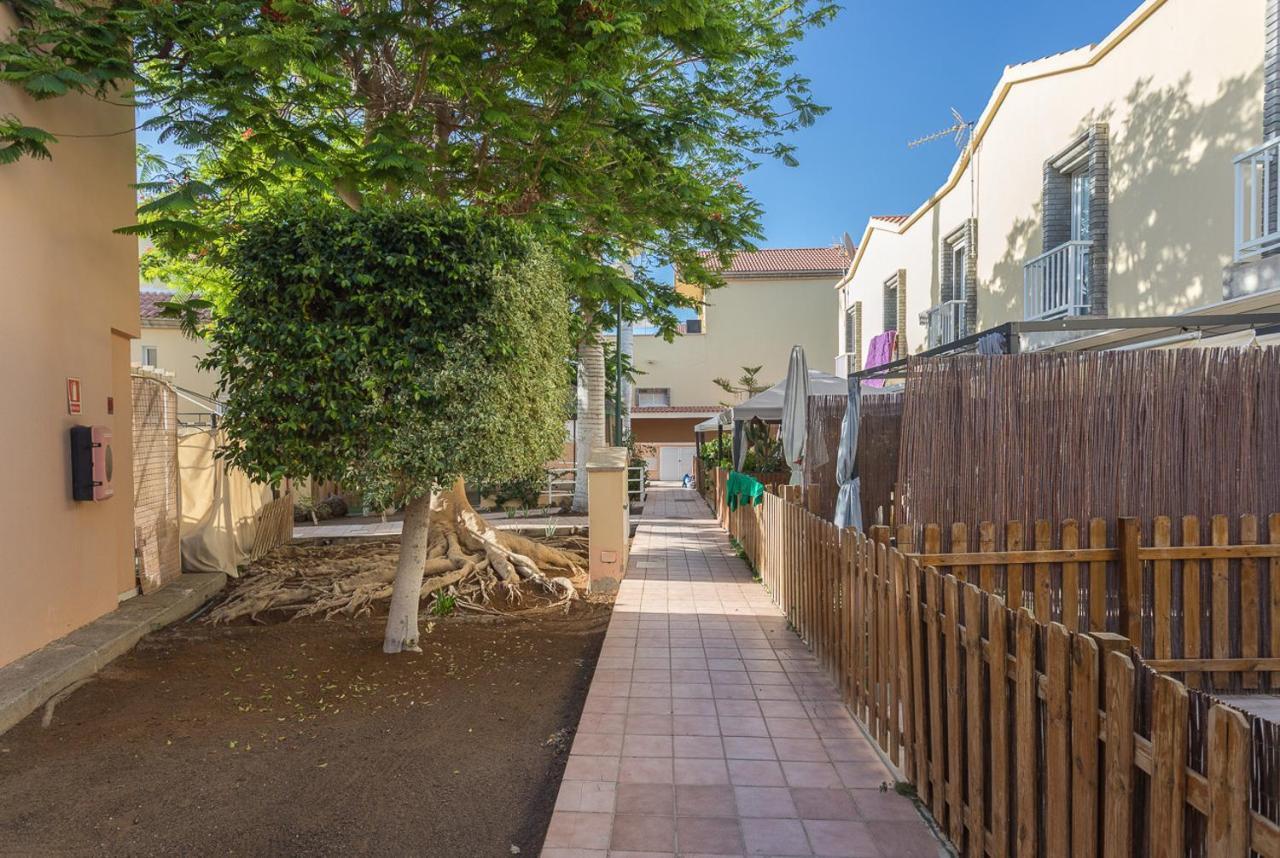 Flatguest - Green Oasis Ferly's Piscina En Reformas *