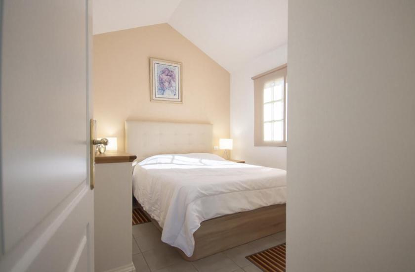 Charming With Private Garden *