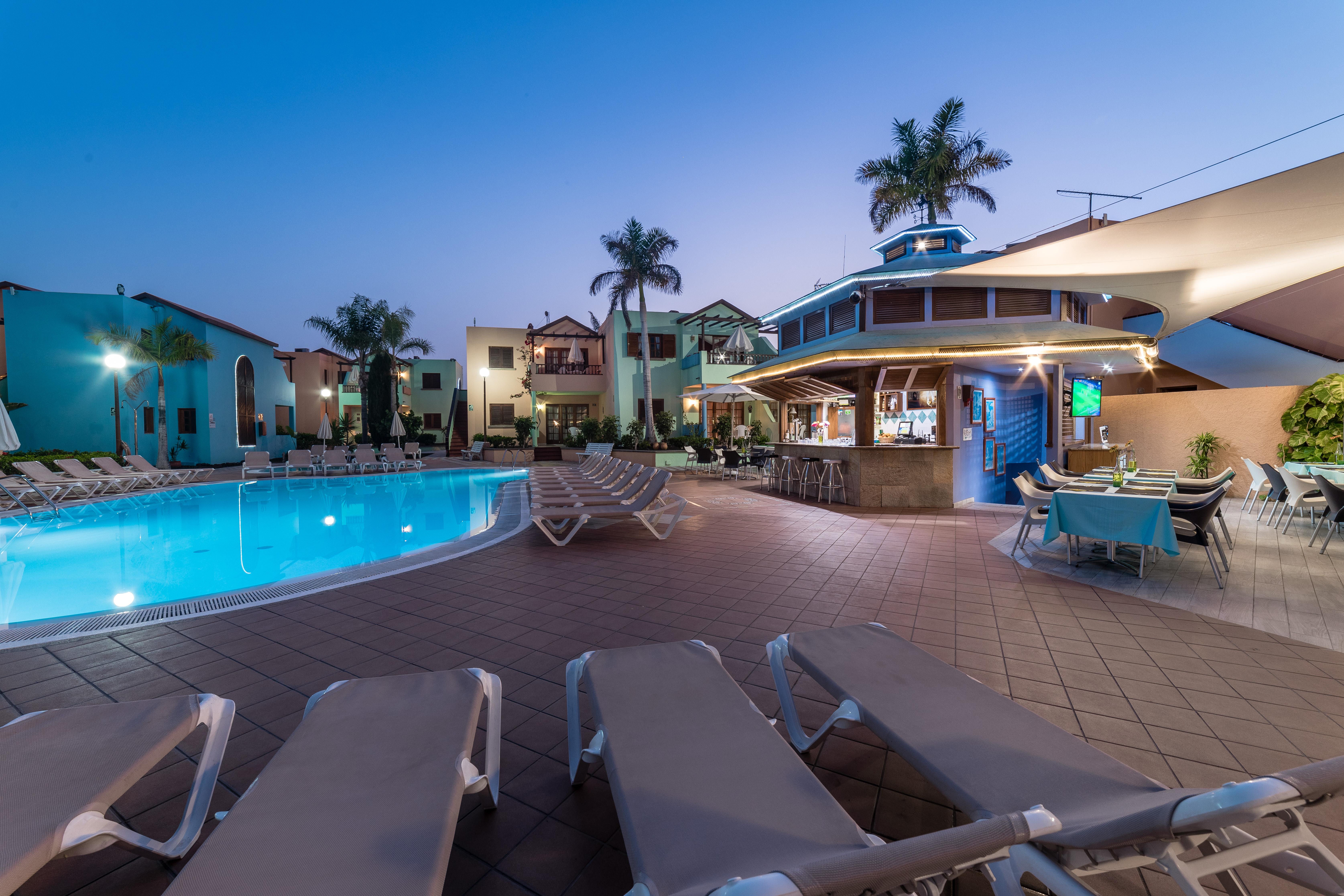 Aparthotel Club Vista Serena 3*