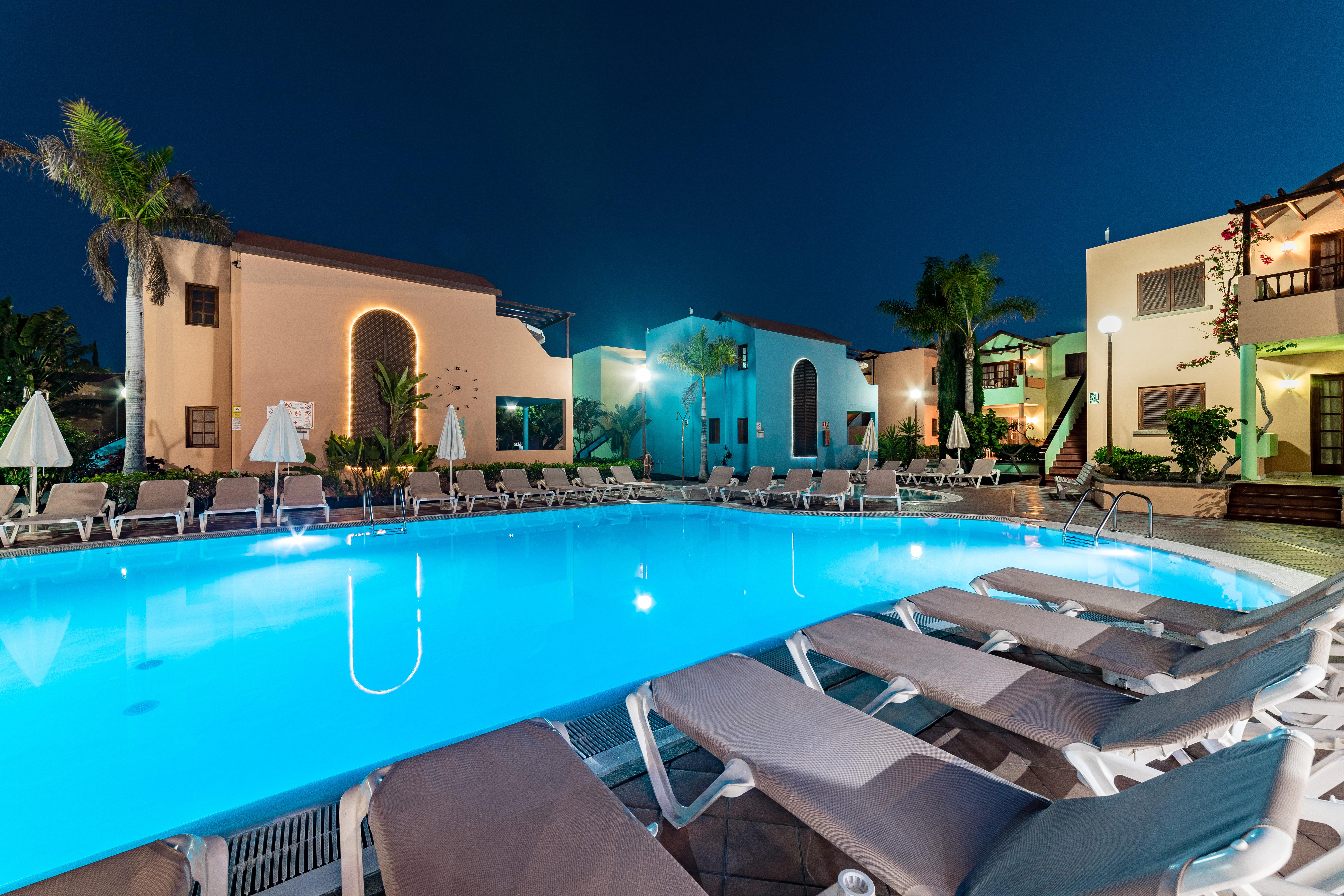 Club Vista Serena Aparthotel 3*