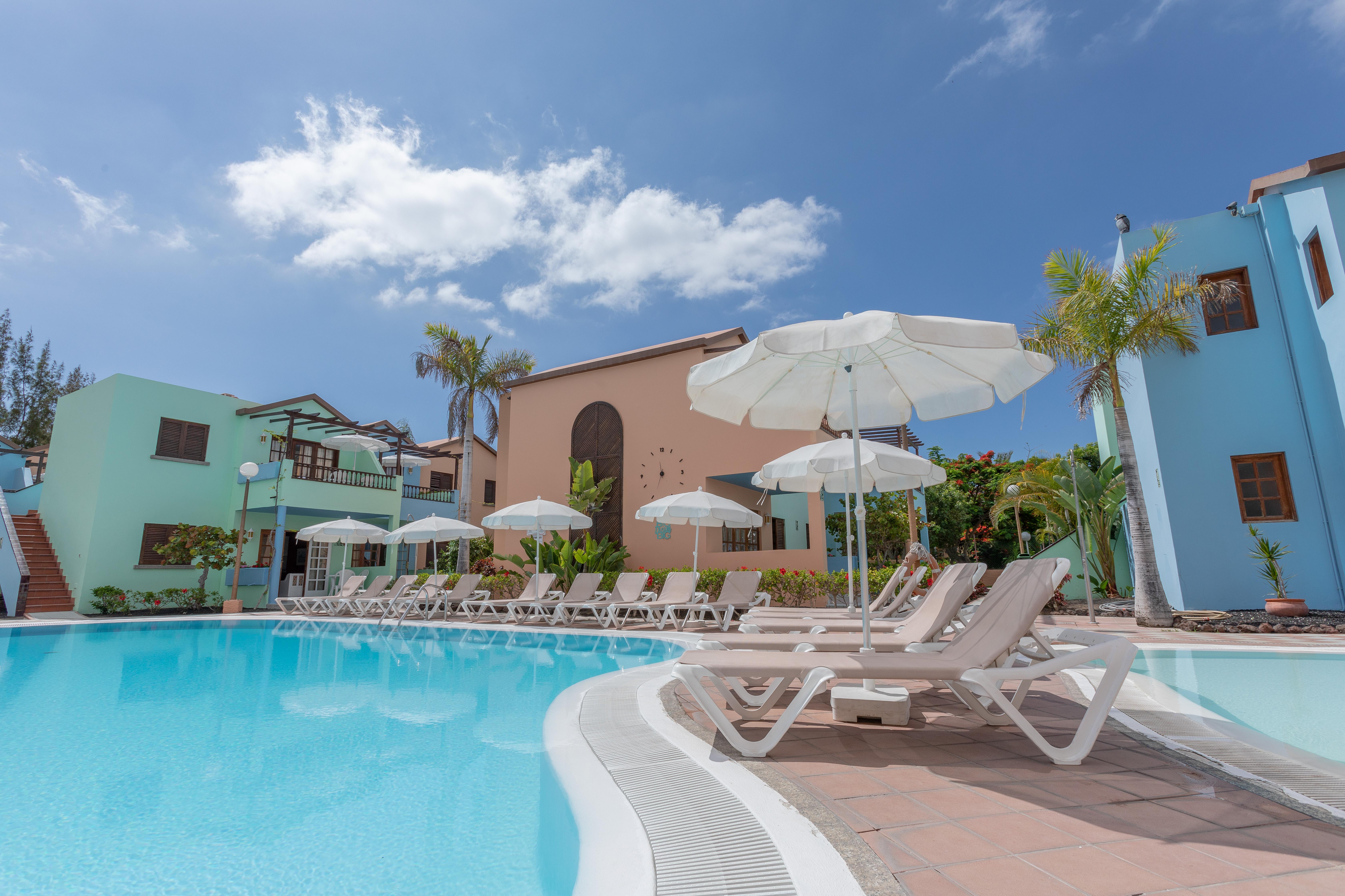 Aparthotel Club Vista Serena 3*
