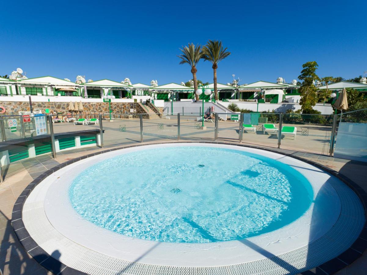 Homeforguest Bungalow Vista Golf Con Terraza Y Piscina *