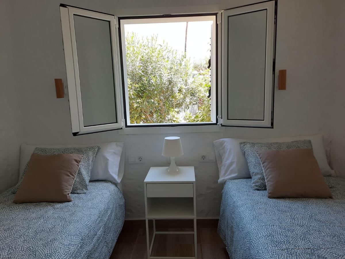 Vakantiehuis Relax Bungalow With Parking