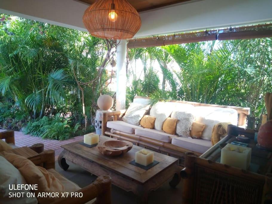 Tropical Con Piscina Y Aire Acondicionado Ferienhaus