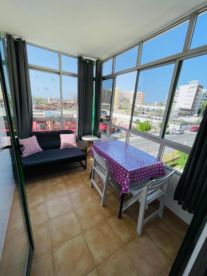 2 Bedroom Top Located In Playa Del Ingles *
