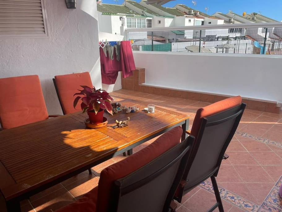 Entire Townhouse In The Paradise