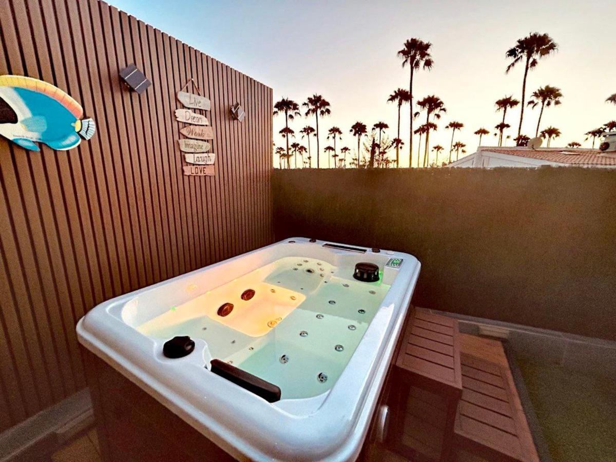 Holiday home Afrika Con Jacuzzi Maspalomas (Gran Canaria)