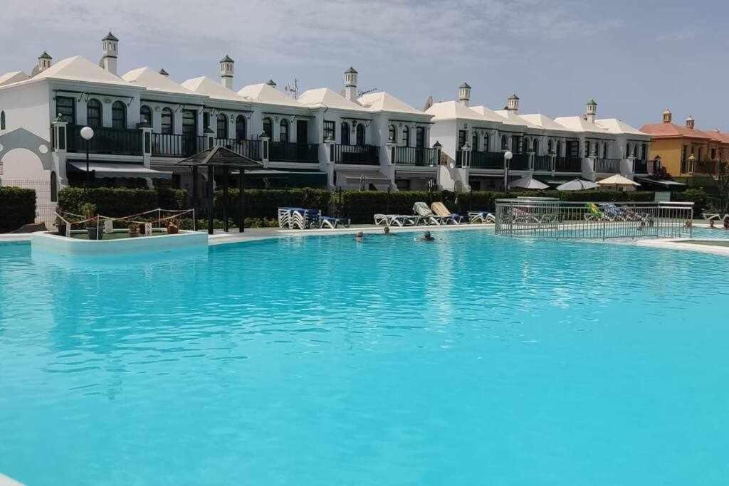 Raga - With Swimming Pool In Maspalomas Apartment