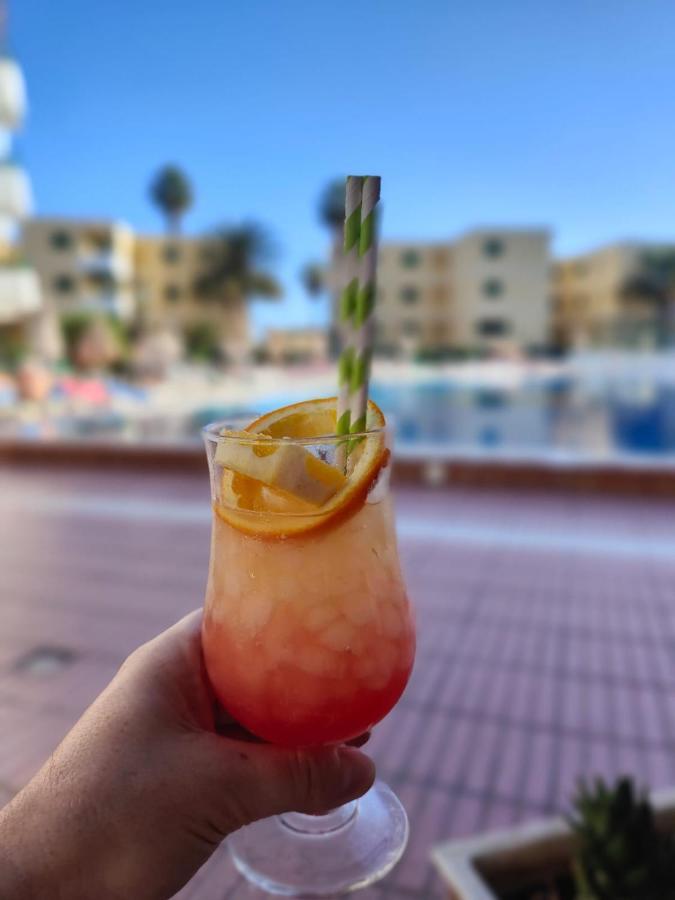 Edificio Faluas , Playa Del Ingles , Maspalomas *
