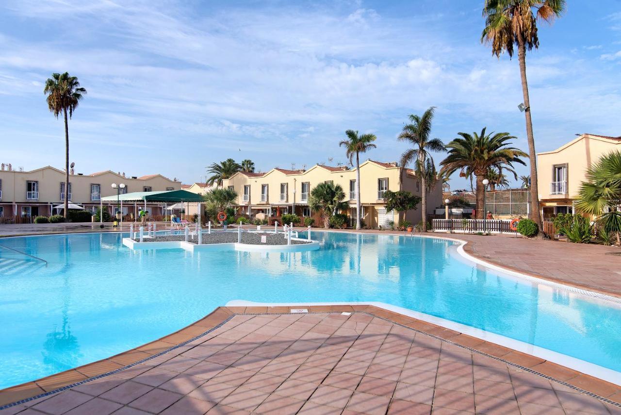 Place Oasis Luxury Pool