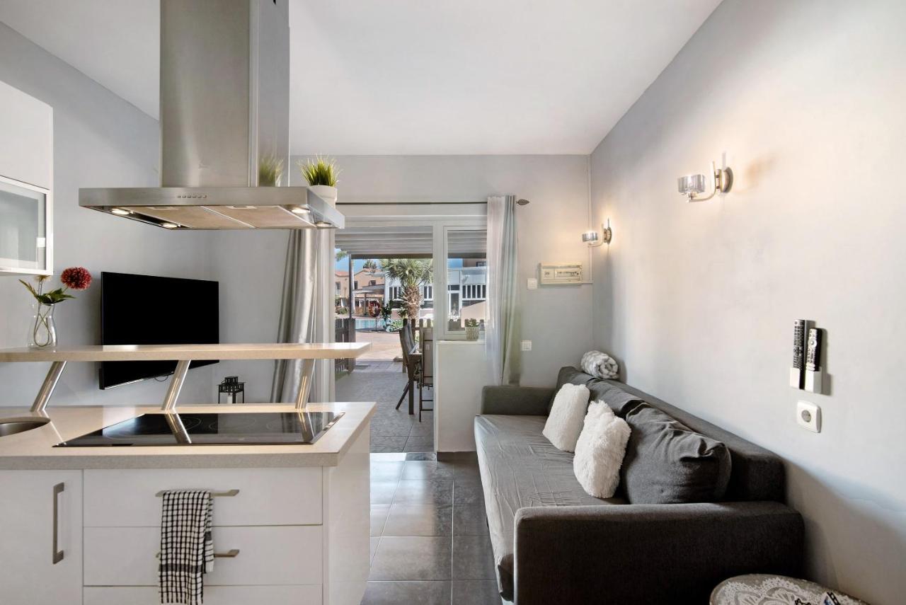 Place Oasis Luxury Pool Apartment *