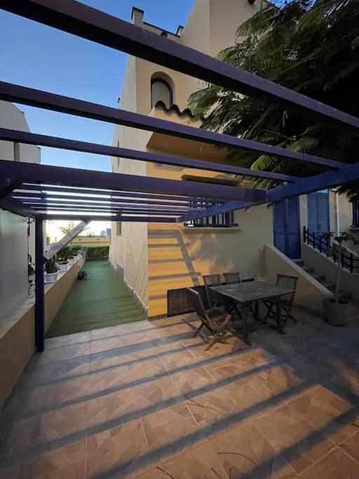Triplex Meloneras-amplio,soleado Holiday home *
