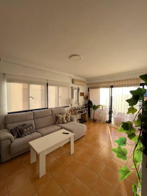 Triplex Meloneras-amplio,soleado