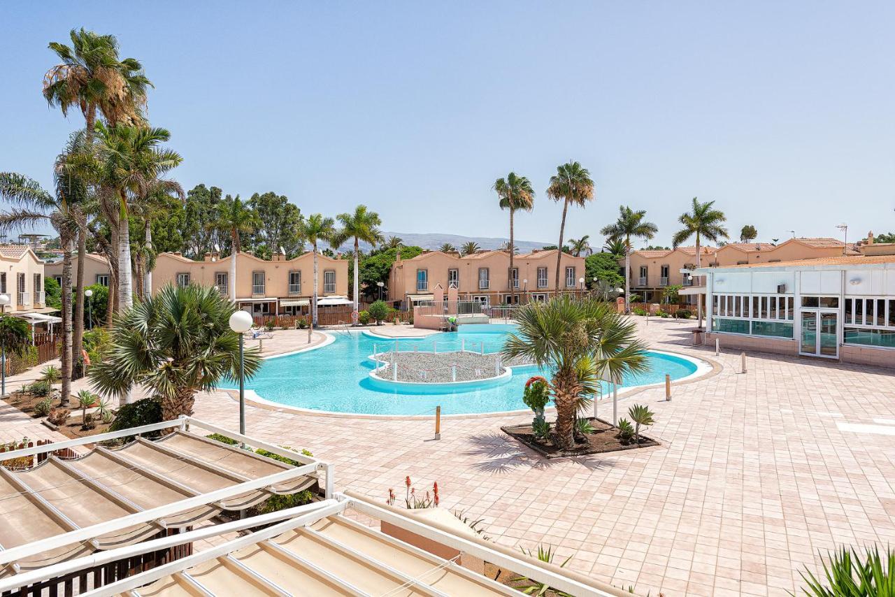 Oasis Club Apartment *