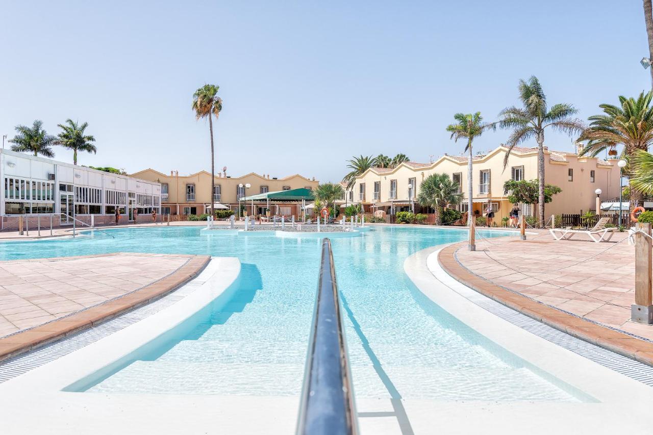 Oasis Club Apartment