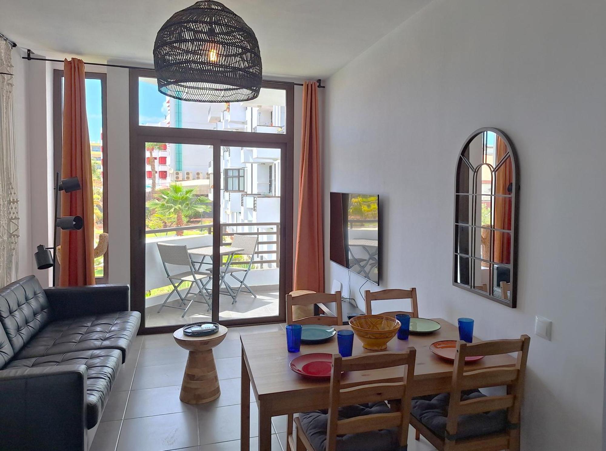 Stylish 2-bedroom Yumbo