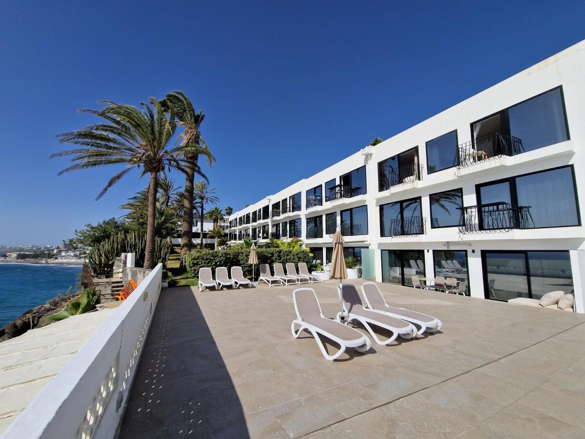 Apartamento Monte Del Moro Sea Front View