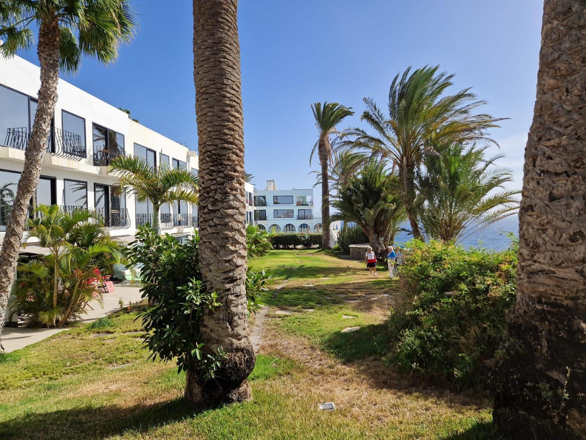 Monte Del Moro Sea Front View Apartamento *