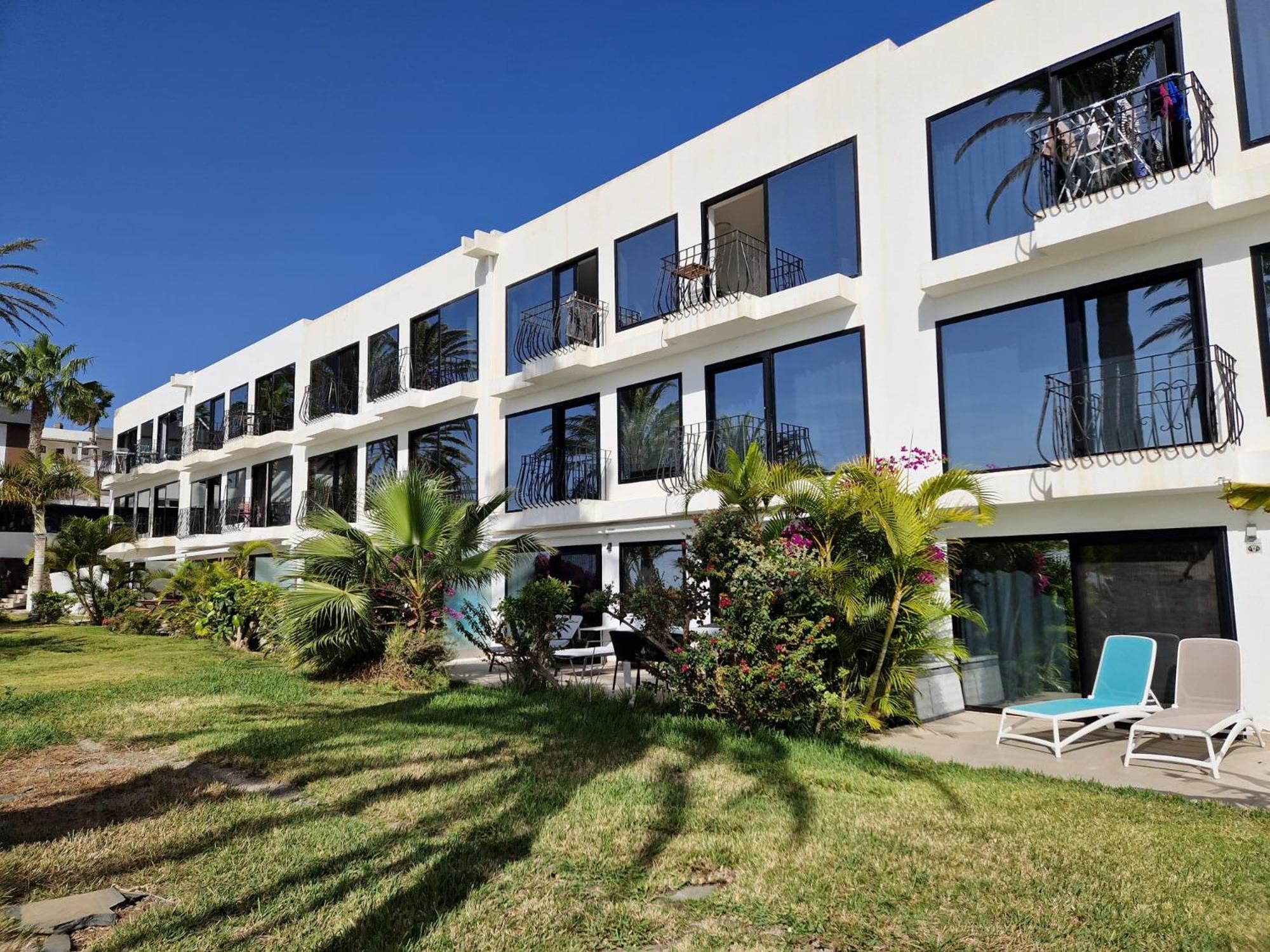Apartamento Monte Del Moro Sea Front View