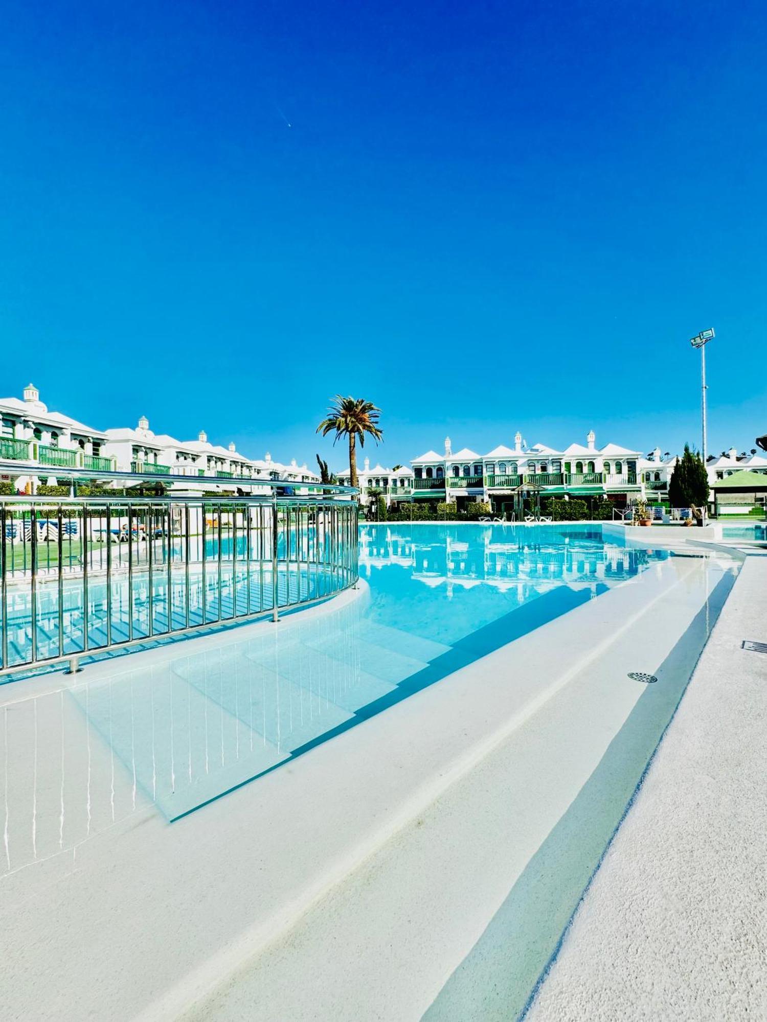 Casa Dunaflor Holiday home *