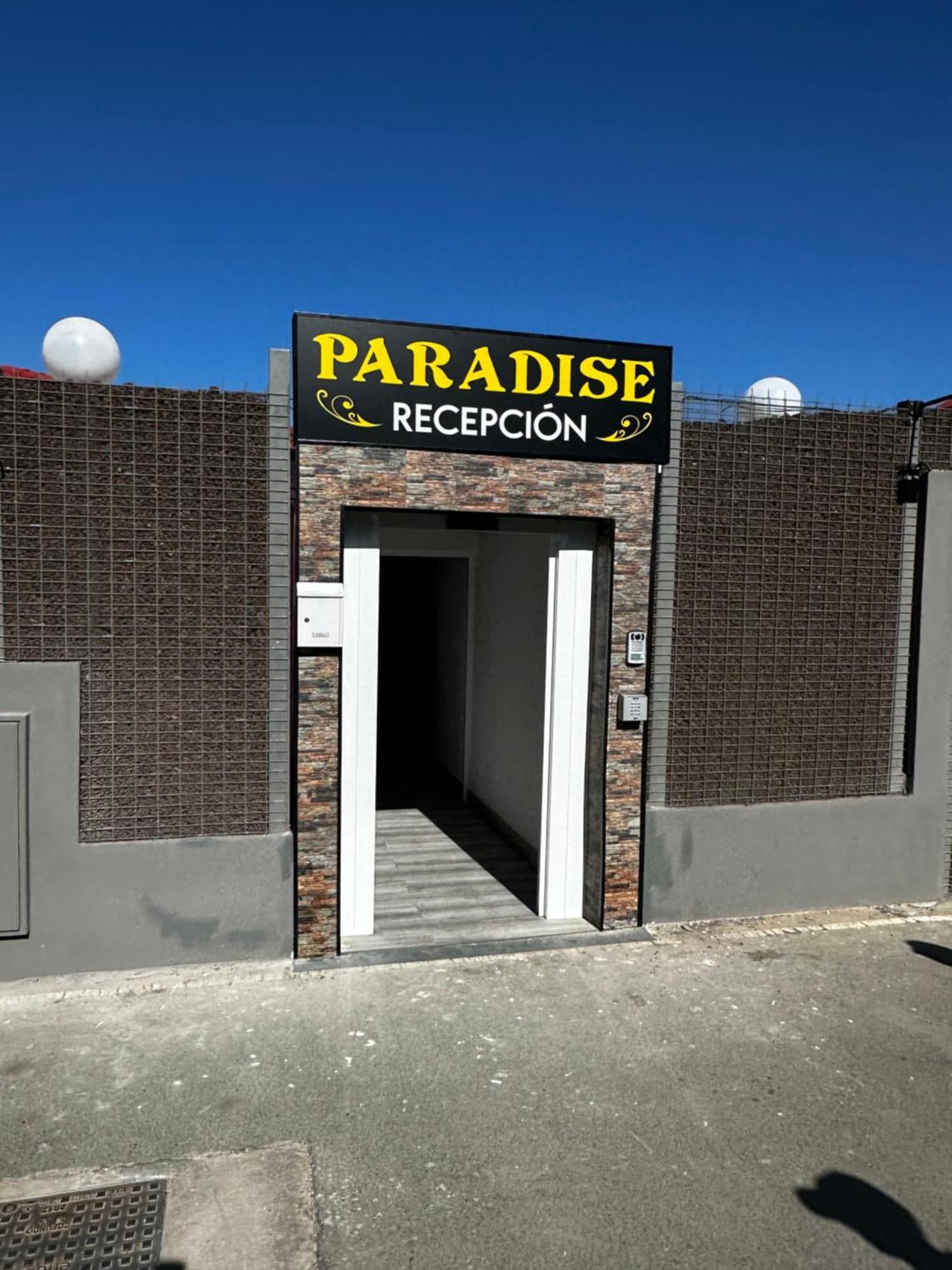 Paradise - Fkk Swinger & Nudist Couples Only Liefdeshotel