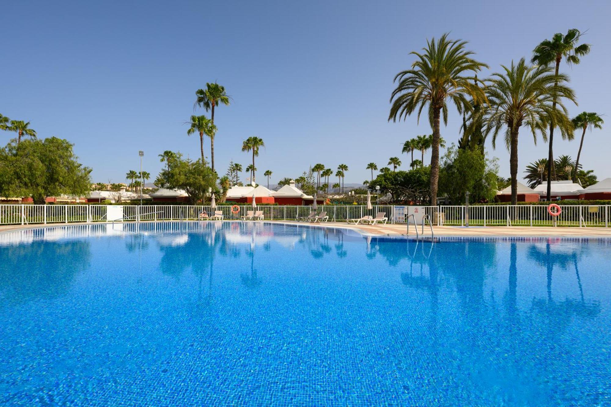 Guerrero - Terraza Y Acceso A Piscina Comun Maspalomas (Gran Canaria)