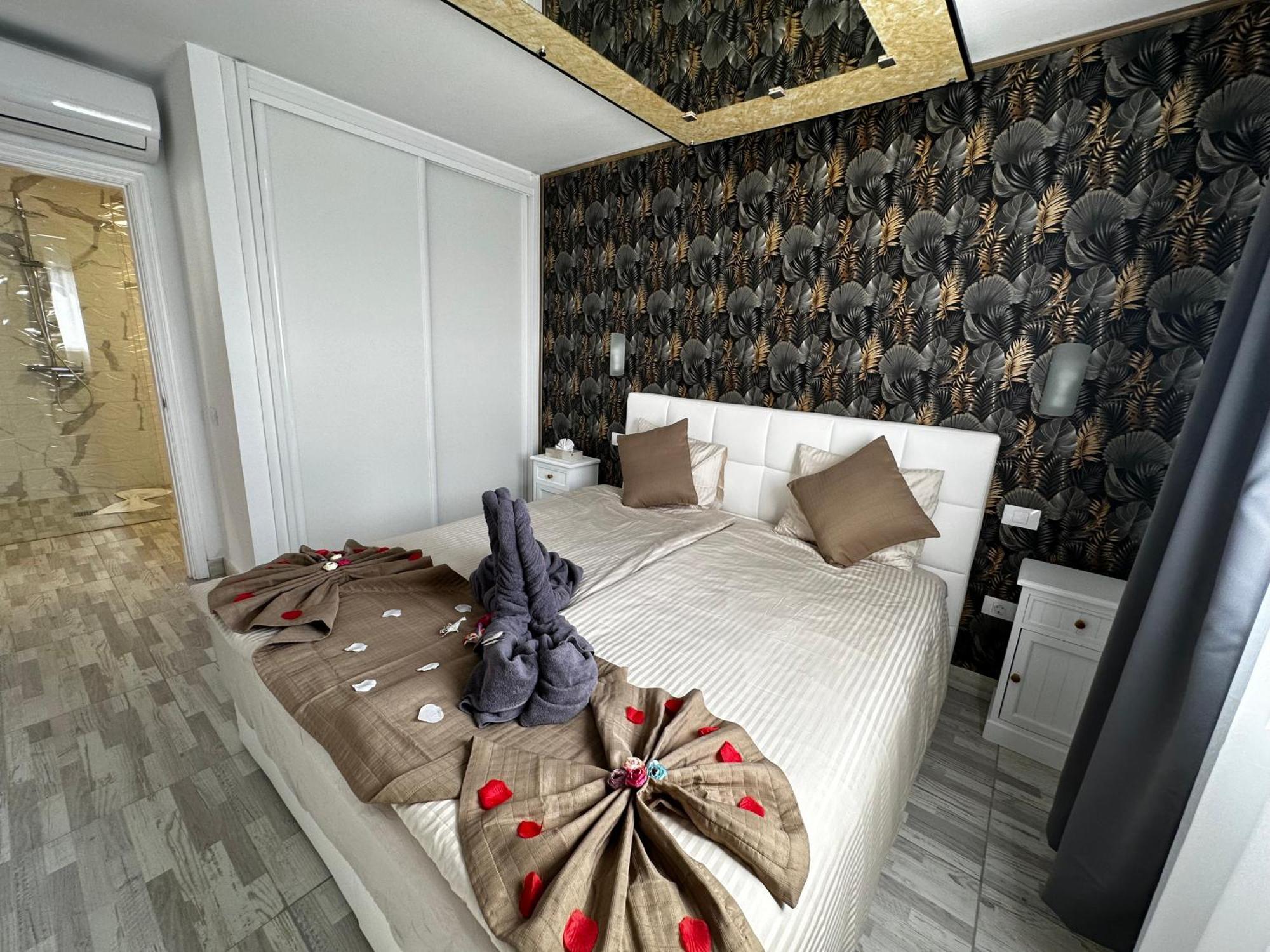 Paradise - Fkk Swinger & Nudist Couples Only Liefdeshotel 4*