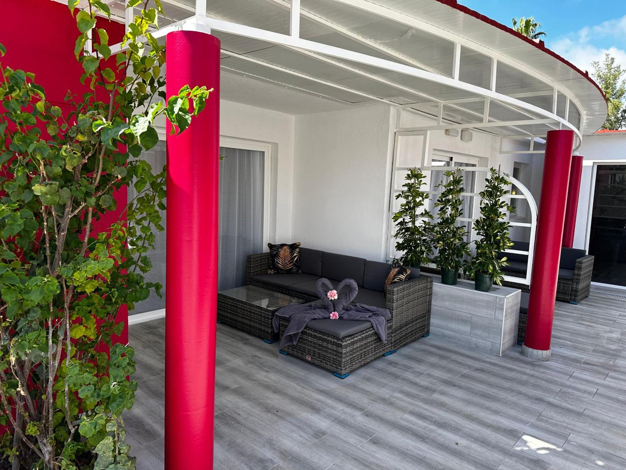 Liefdeshotel Paradise - Fkk Swinger & Nudist Couples Only