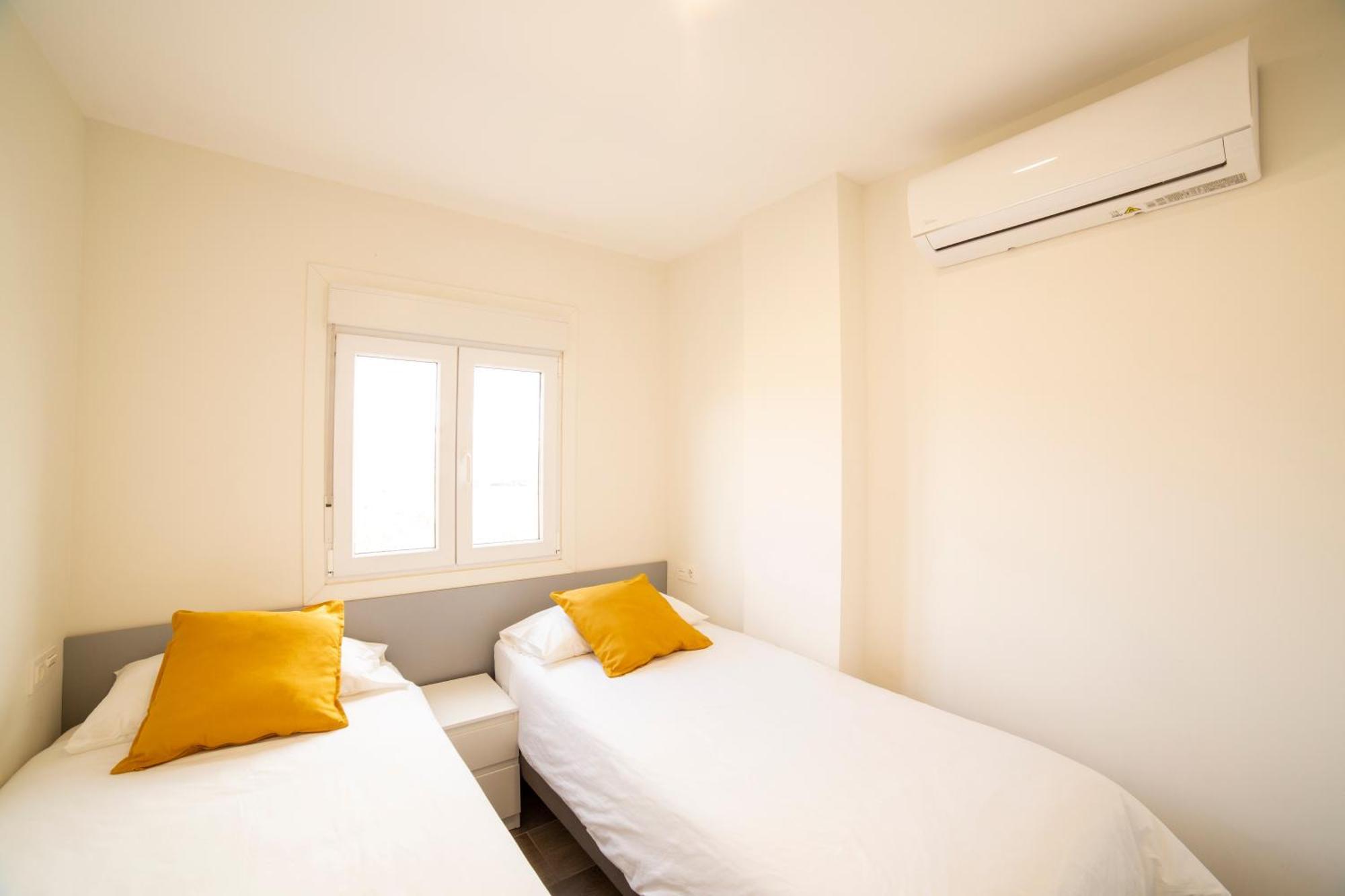 Apartment Just To Sleep 2 Bedrooms *