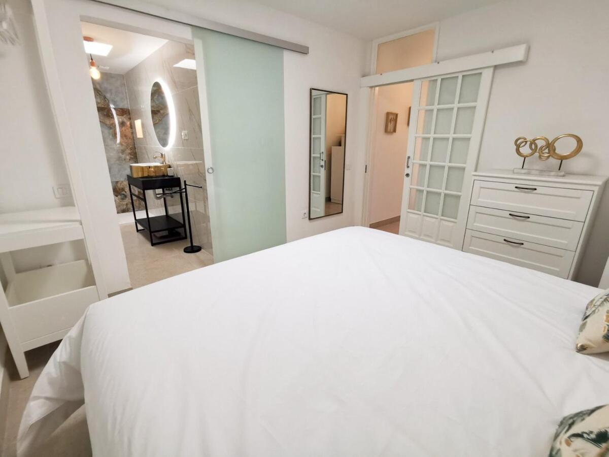 Stylish 2 Bedroom By Pride Vakantiehuis