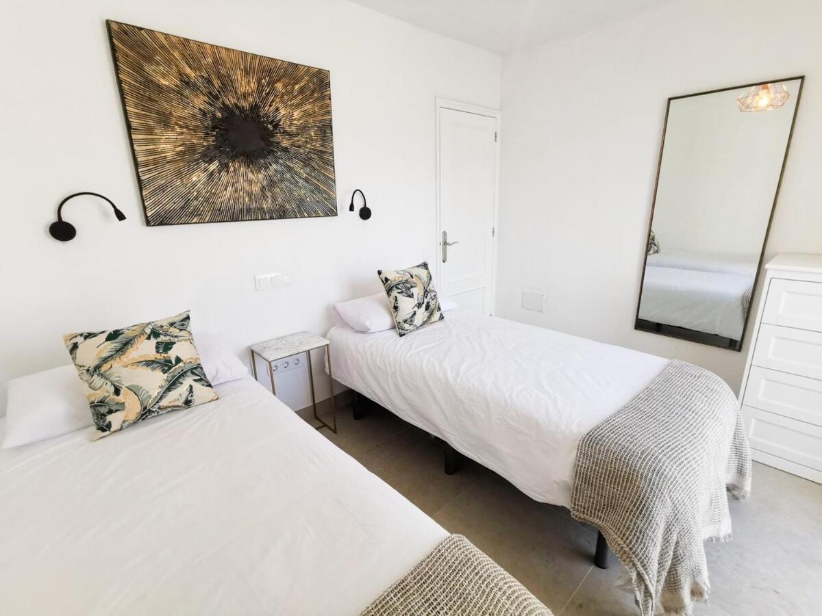Vakantiehuis Stylish 2 Bedroom By Pride