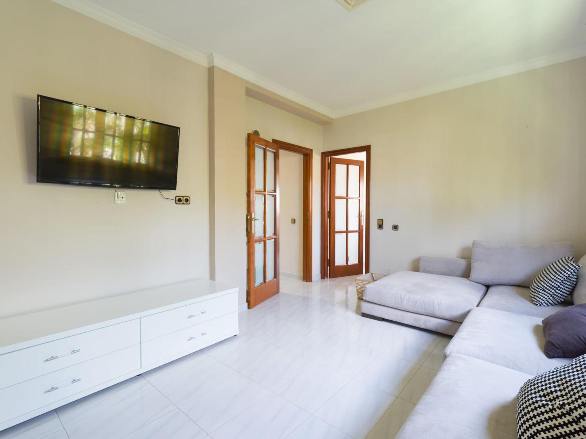 Sonnenland Hill Villa *