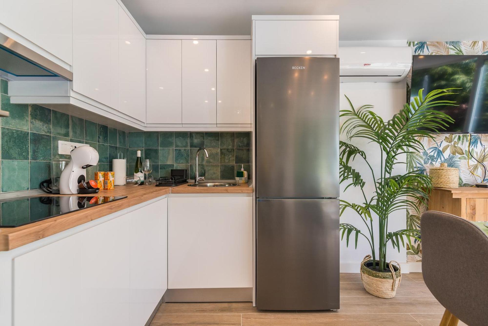 Home2book Stylish Tropical Terrace & Pool Apartment *