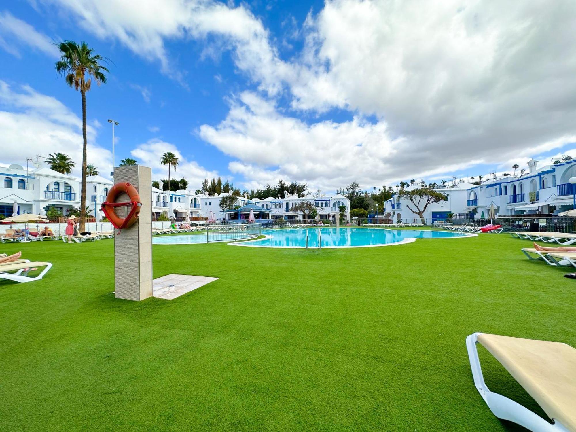 Oriana Playmar 224 Huoneisto