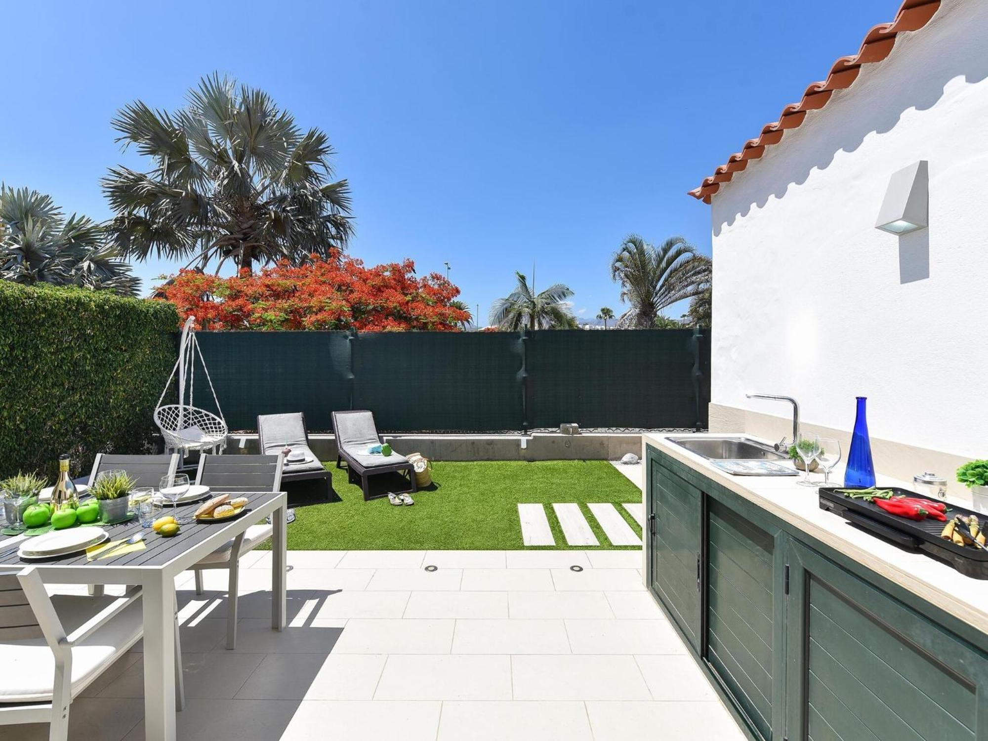 Central Bungalow With Communal Pool In Maspalomas * Maspalomas (Gran Canaria)