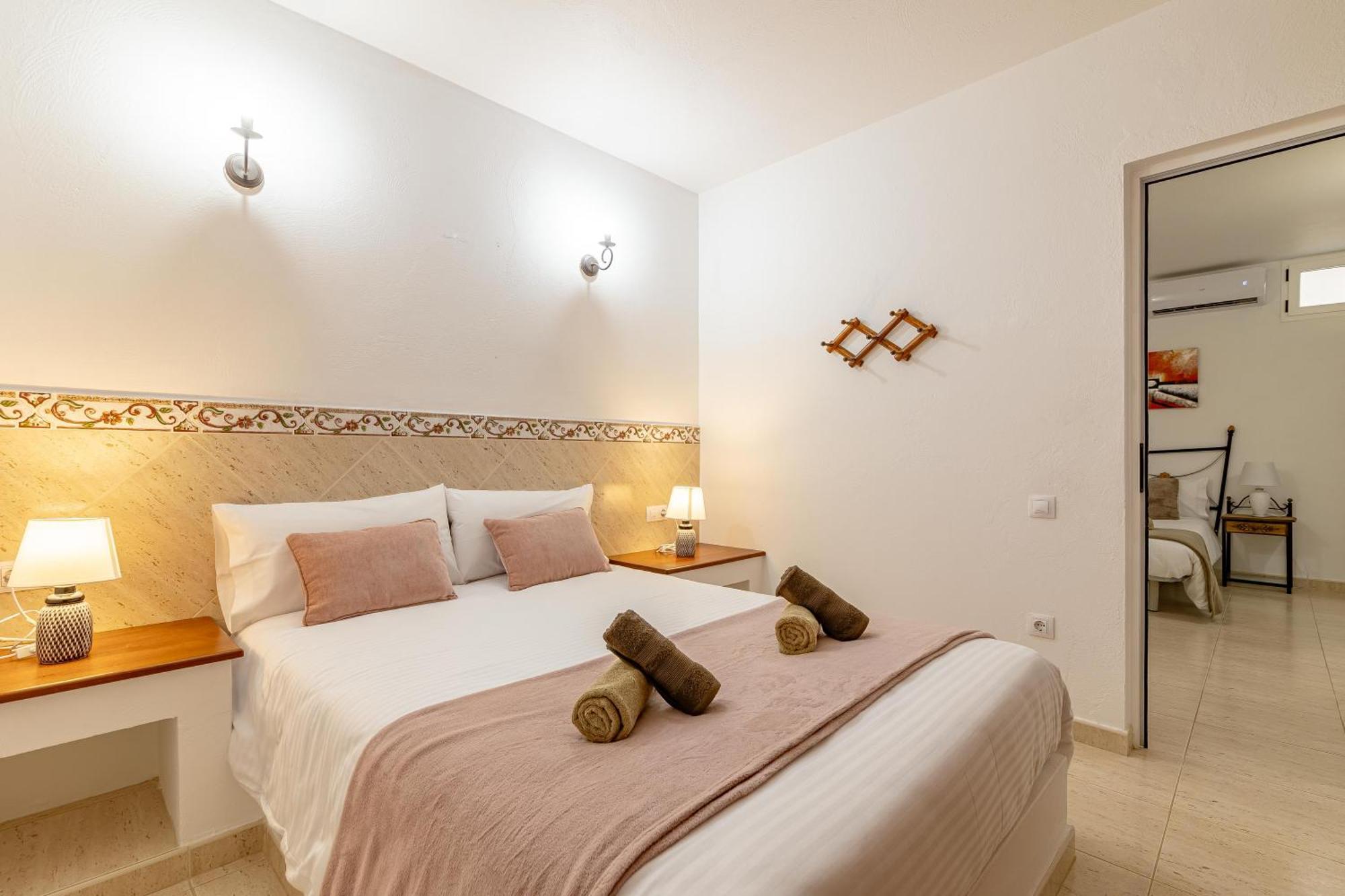 Canarian Holiday - Meloneras Hill Private